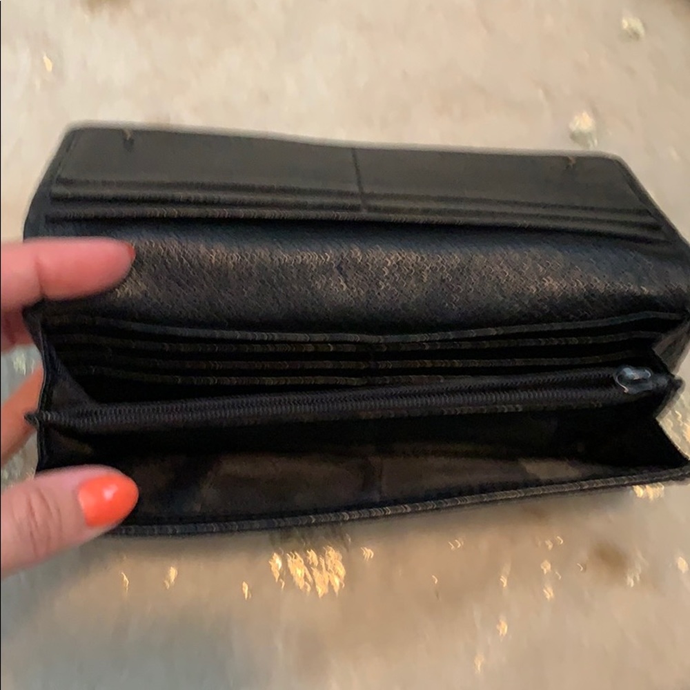 Wallet - Picture 3 of 4